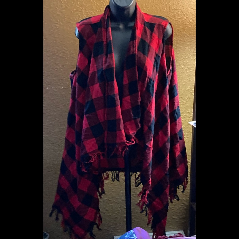 Women’s 18/20 Red Buffalo Plaid Sleeveless Cover